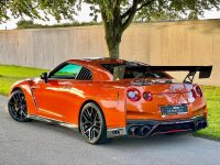 NISSAN GT-R