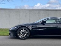 ASTON MARTIN VANTAGE