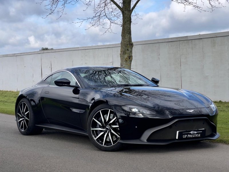 ASTON MARTIN VANTAGE
