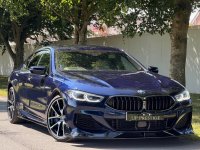 BMW 8 SERIES