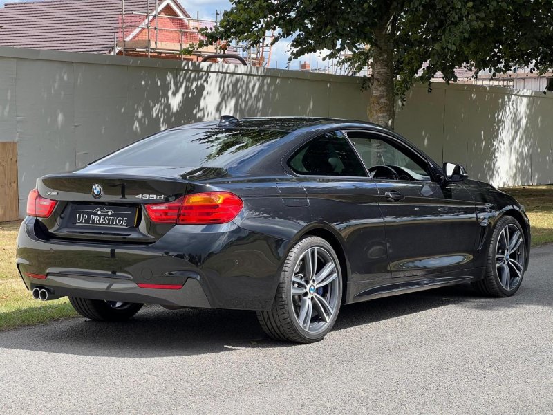 BMW 4 SERIES