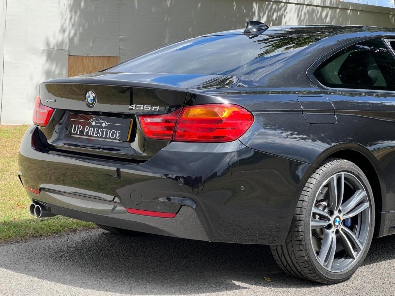 BMW 4 SERIES
