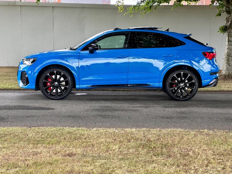 AUDI RS Q3