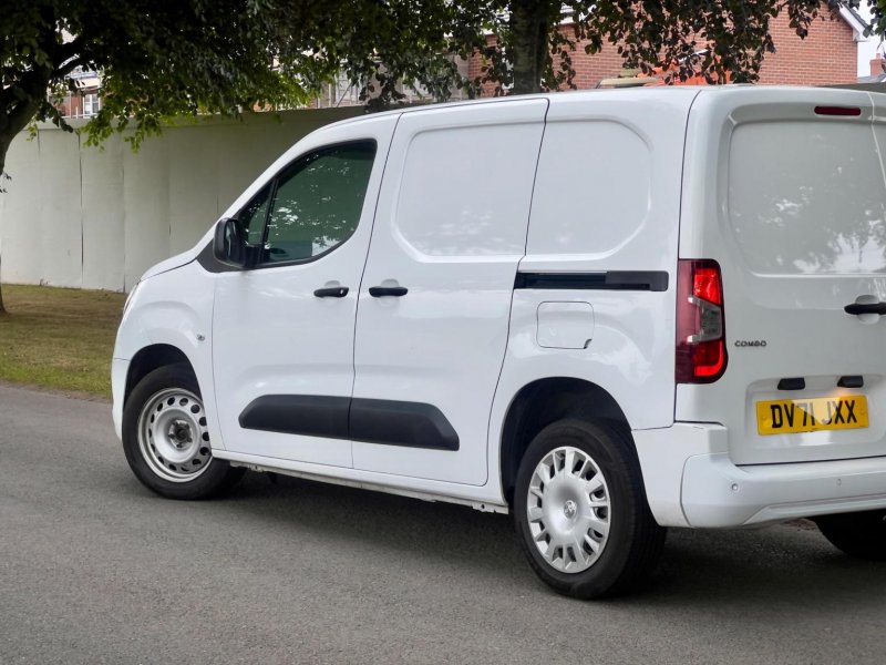 VAUXHALL COMBO
