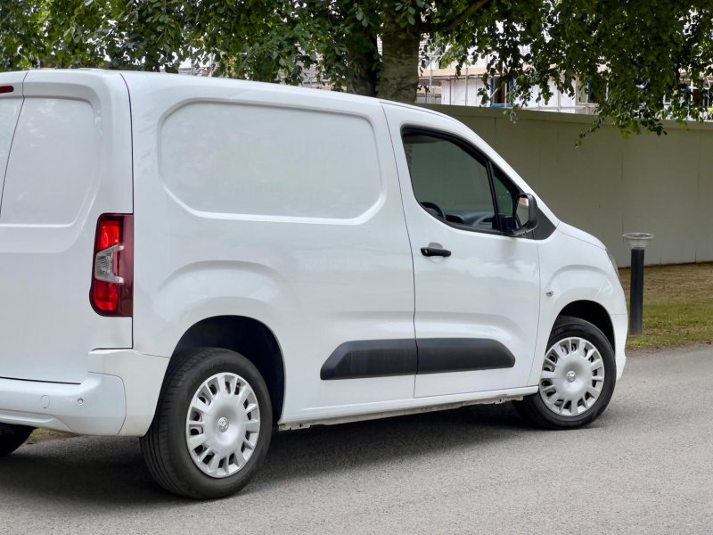 VAUXHALL COMBO