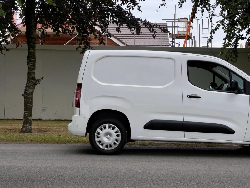 VAUXHALL COMBO