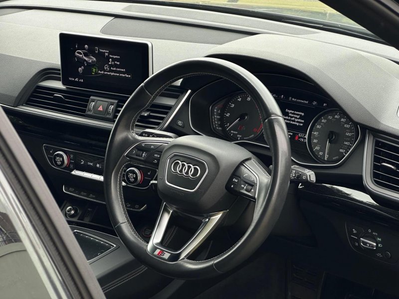 AUDI SQ5