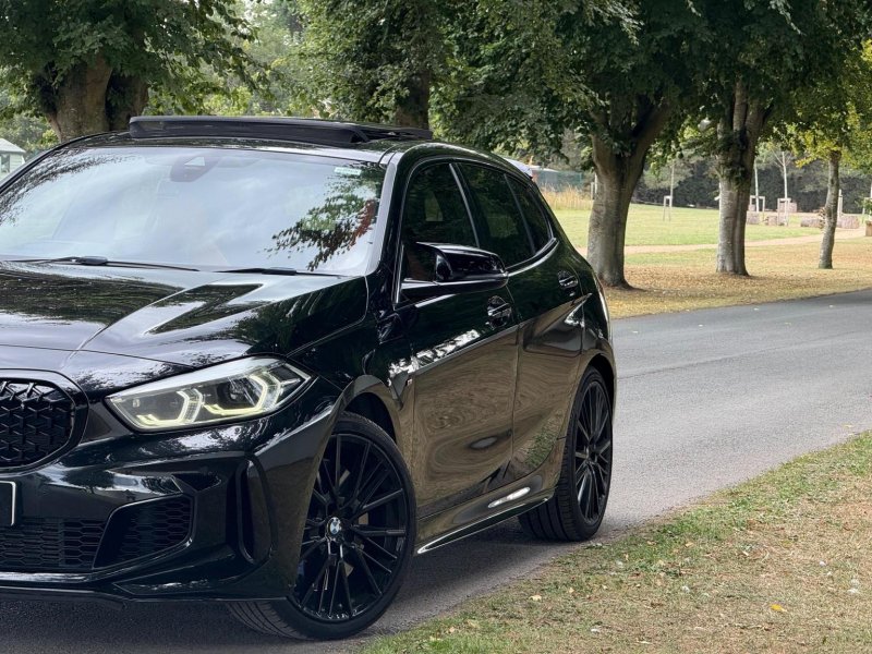 BMW 1 SERIES