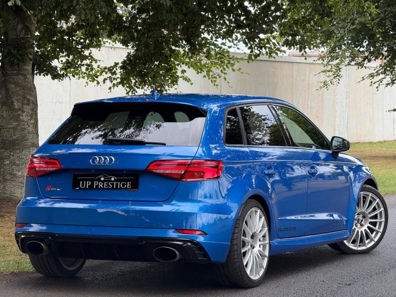 AUDI RS3