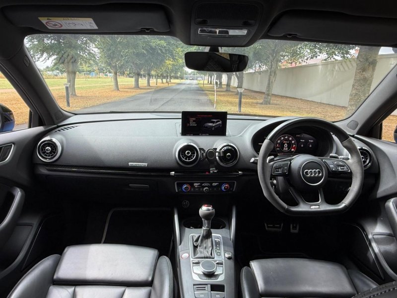AUDI RS3