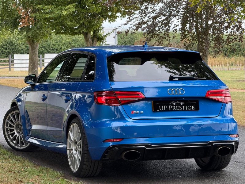 AUDI RS3