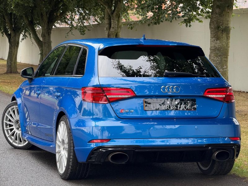 AUDI RS3