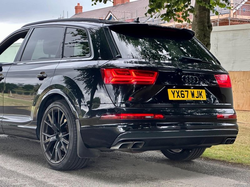 AUDI SQ7