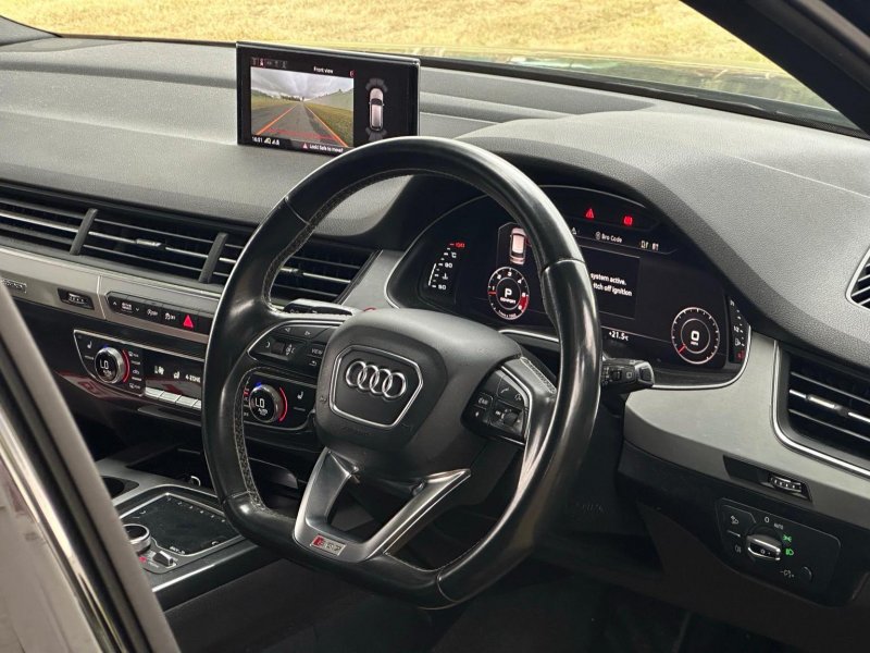 AUDI SQ7