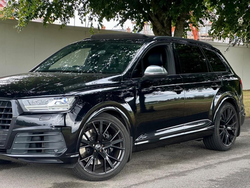 AUDI SQ7