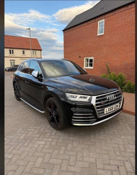 AUDI